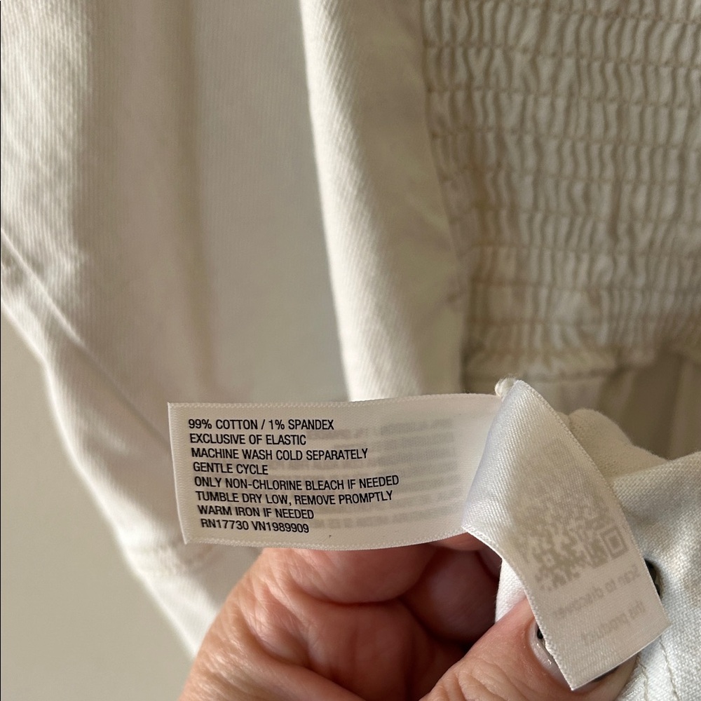 Universal thread Elegant White Button-Down denim … - image 8